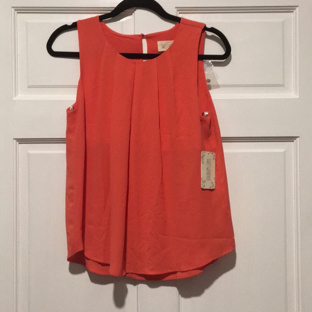 Sweet Wanderer sleeveless shirt, coral color, size small